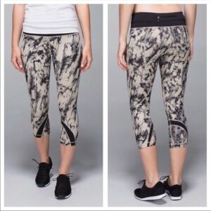 LULULEMON Run Inspire Crop II All Luxtreme Sz 4